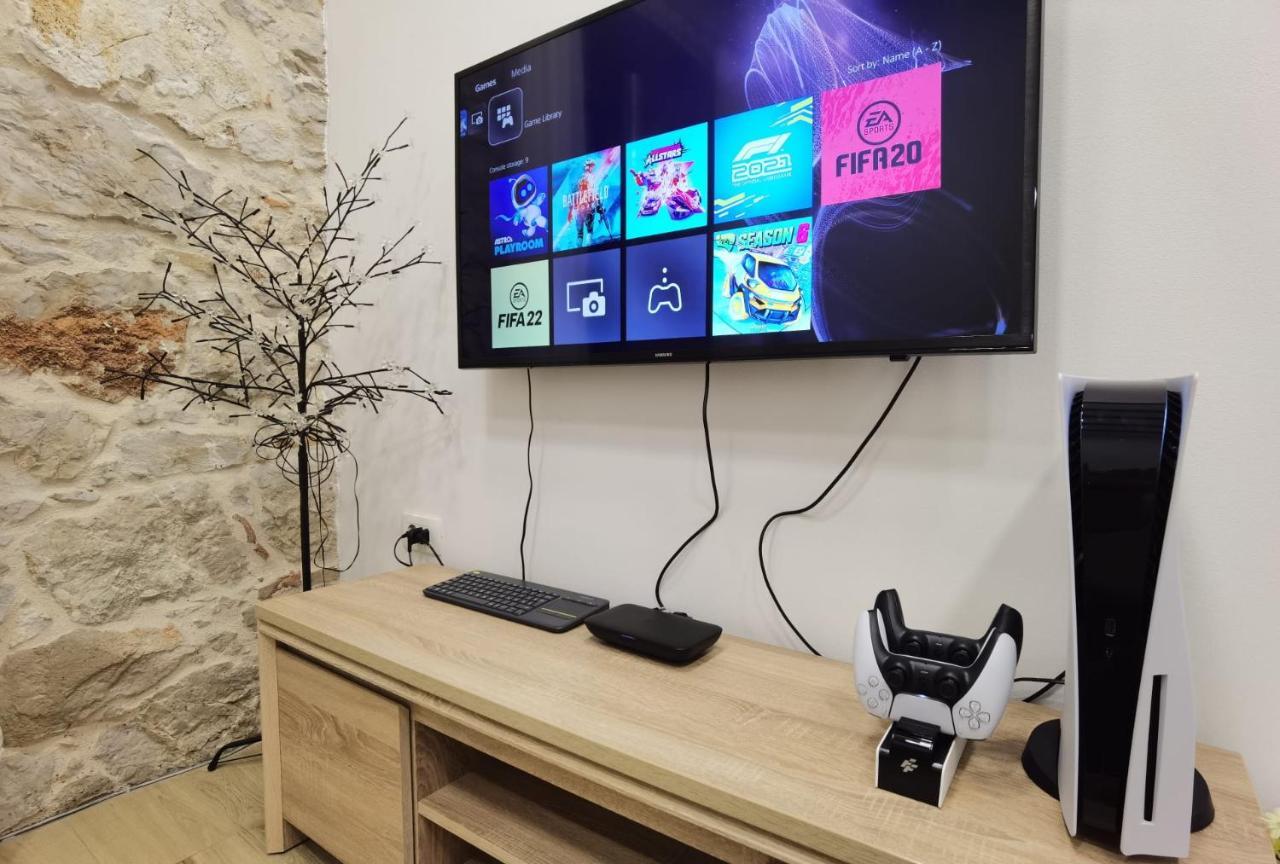 שיבניק Xy Suites - Design Apartments מראה חיצוני תמונה