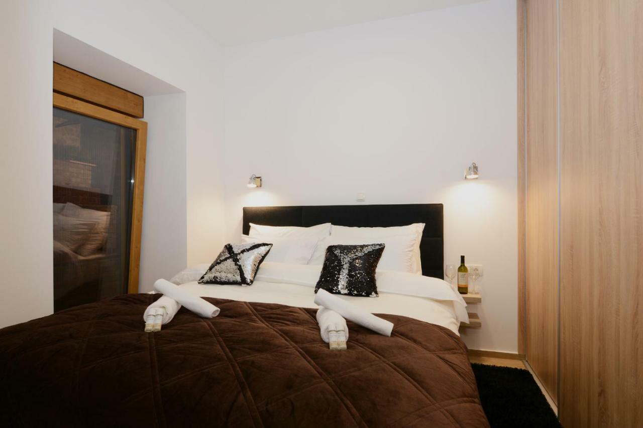 שיבניק Xy Suites - Design Apartments מראה חיצוני תמונה