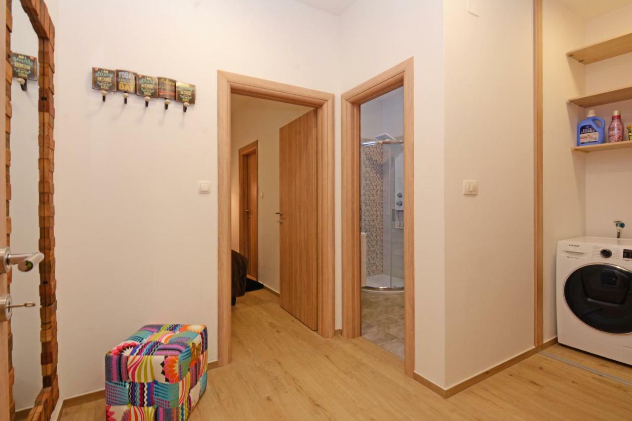 שיבניק Xy Suites - Design Apartments מראה חיצוני תמונה